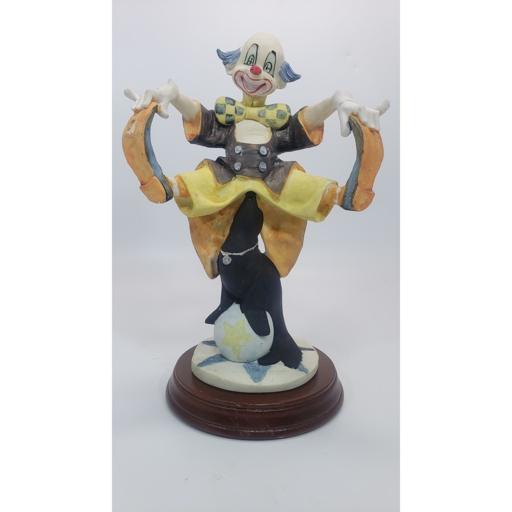 Collectible 9.5” Circus Clown w/ Seal and Ball Figurine Statues ITALY
